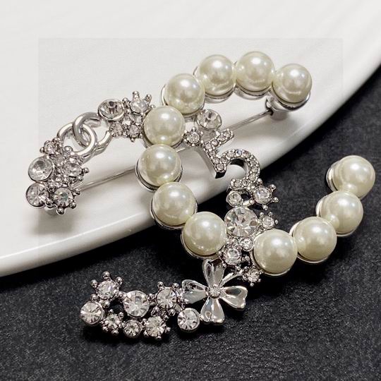 Chanel Brooch 11lyh157